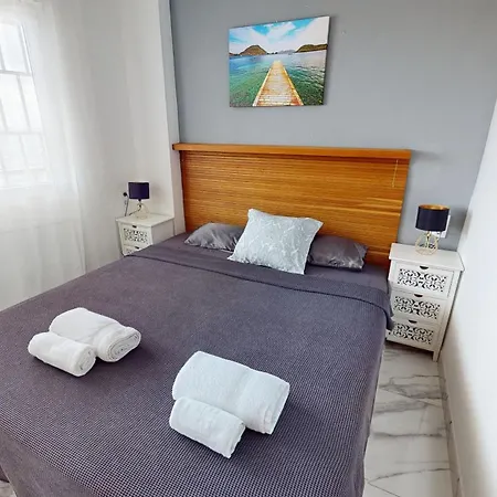 Casa Luz Mar - A Holiday Management Property * Torrevieja